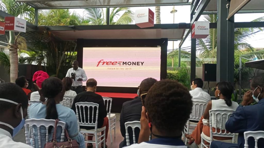 Depot Et Retrait D Argent Free Offre La Gratuite A Ses Clients Avec Free Money Socialnetlink