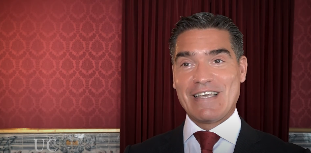 O Embaixador de Portugal em Dakar, Vítor Sereno, foi distinguido, pela sua Alma Mater, como Embaixador Alumni da Universidade de Coimbra