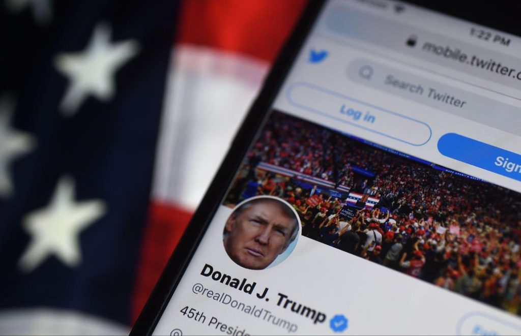 Médias sociaux : après l’exclusion de Trump, la question de la censure et l’impératif d’évoluer