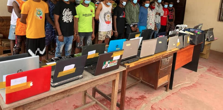 Un vaste réseau de  cybercriminels nigérians arrêtés  à Guédiawaye