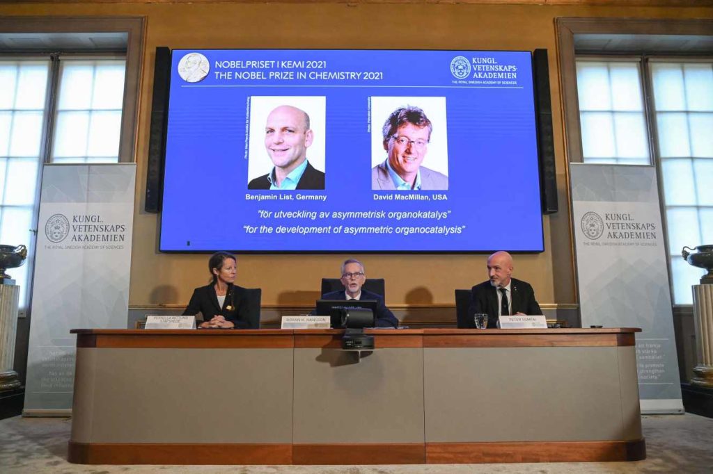 Le prix Nobel de chimie décerné à Benjamin List et David MacMillan