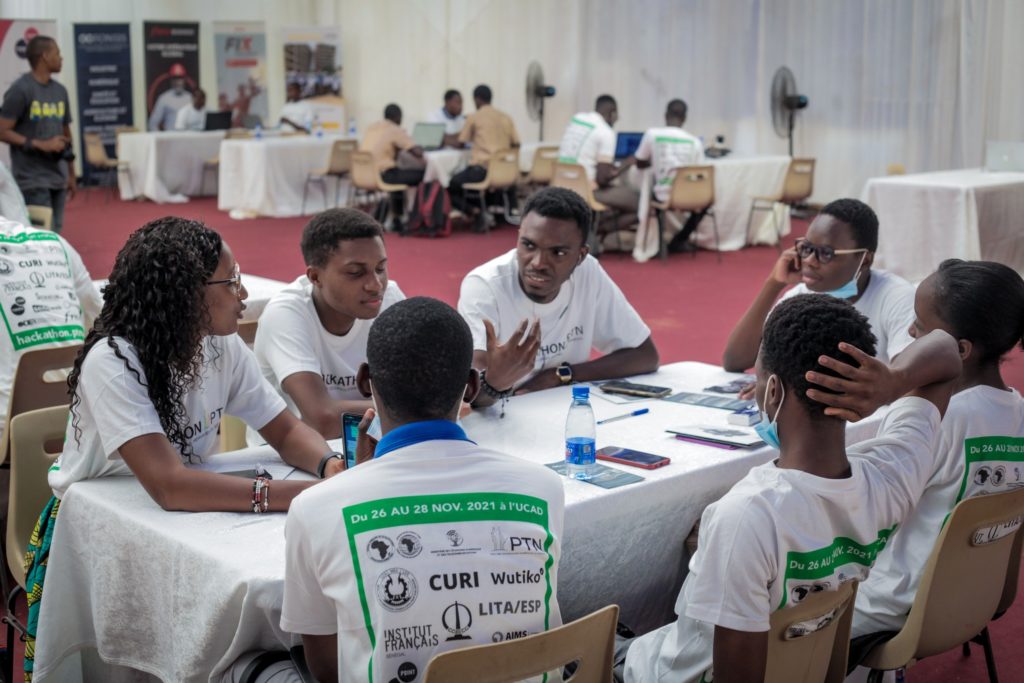 Hackathon PTN - L'importance de travailler en équipe pour produire un travail de qualité