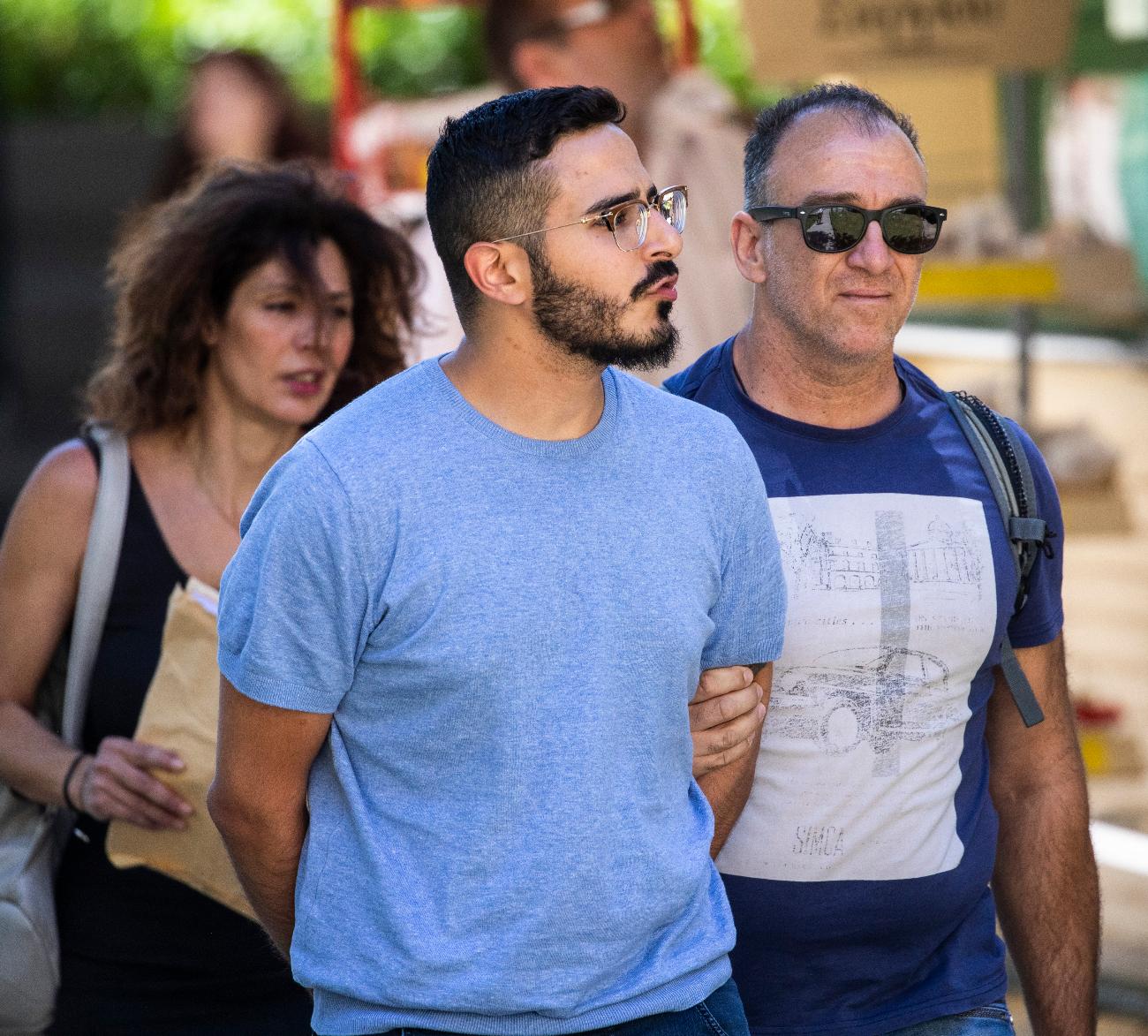 Après « L'Arnaqueur de Tinder », le FBI alerte sur les escrocs de l'amour