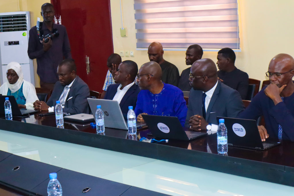 SENUM- Visite Moussa Bocar Thiam 