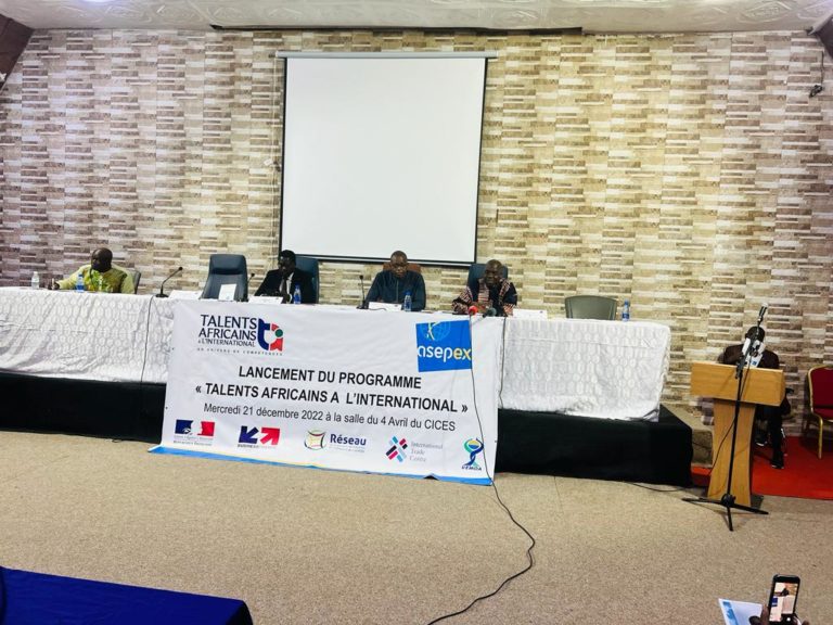 L’ASEPEX, représentée par son secretaire générale Mr Bathie Ciss, a lancé ce Mercredi 21 décembre 2022 au CICES le programme TAI.