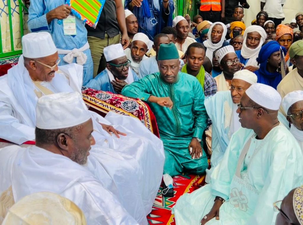 Abdou Karim SALL, nouveau DG de l'ARTP, s'assure de la qualité des services au Daaka de Medina Gounass