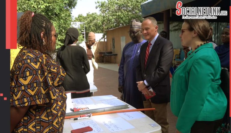 Programme Academy for Women Entrepreneurs (AWE) - 35 femmes entrepreneuses célèbrent leur réussite"