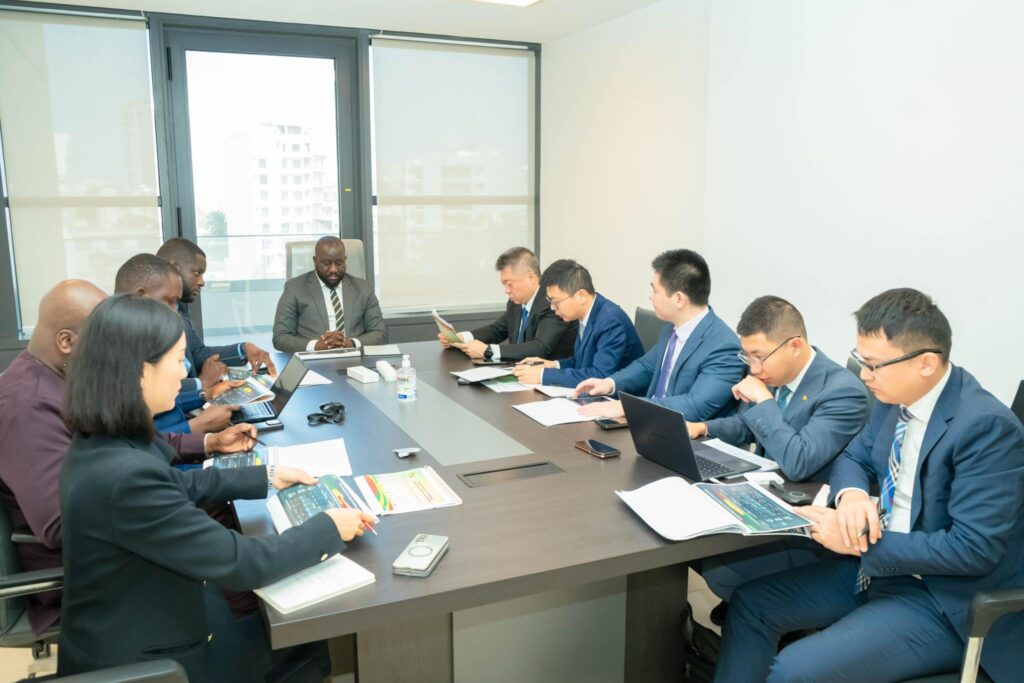 Alioune Sall et Huawei : une rencontre stratégique pour le Sénégal
