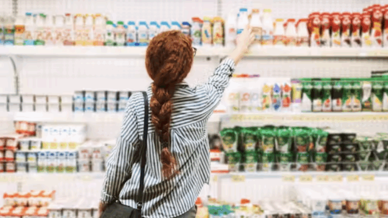 En matière d’informations sur les aliments, le marketing brouille souvent les pistes. Garetsworkshop/Shutterstock