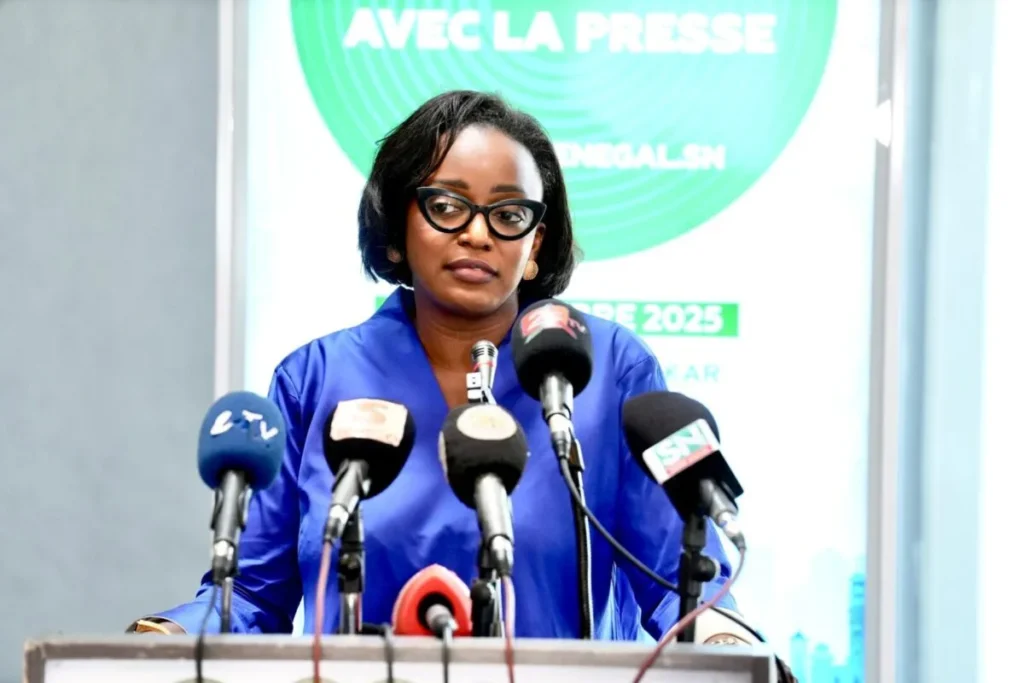 L’Agence pour la Promotion de l’Investissement et des Grands Travaux (Apix S.A.) se projette déjà vers l’édition 2025 du Forum Invest in Senegal (Fii Sénégal), prévue les 7 et 8 avril prochains. L’ambition est claire : dépasser la barre symbolique des 10 000 milliards de FCFA d’intentions d’investissement.