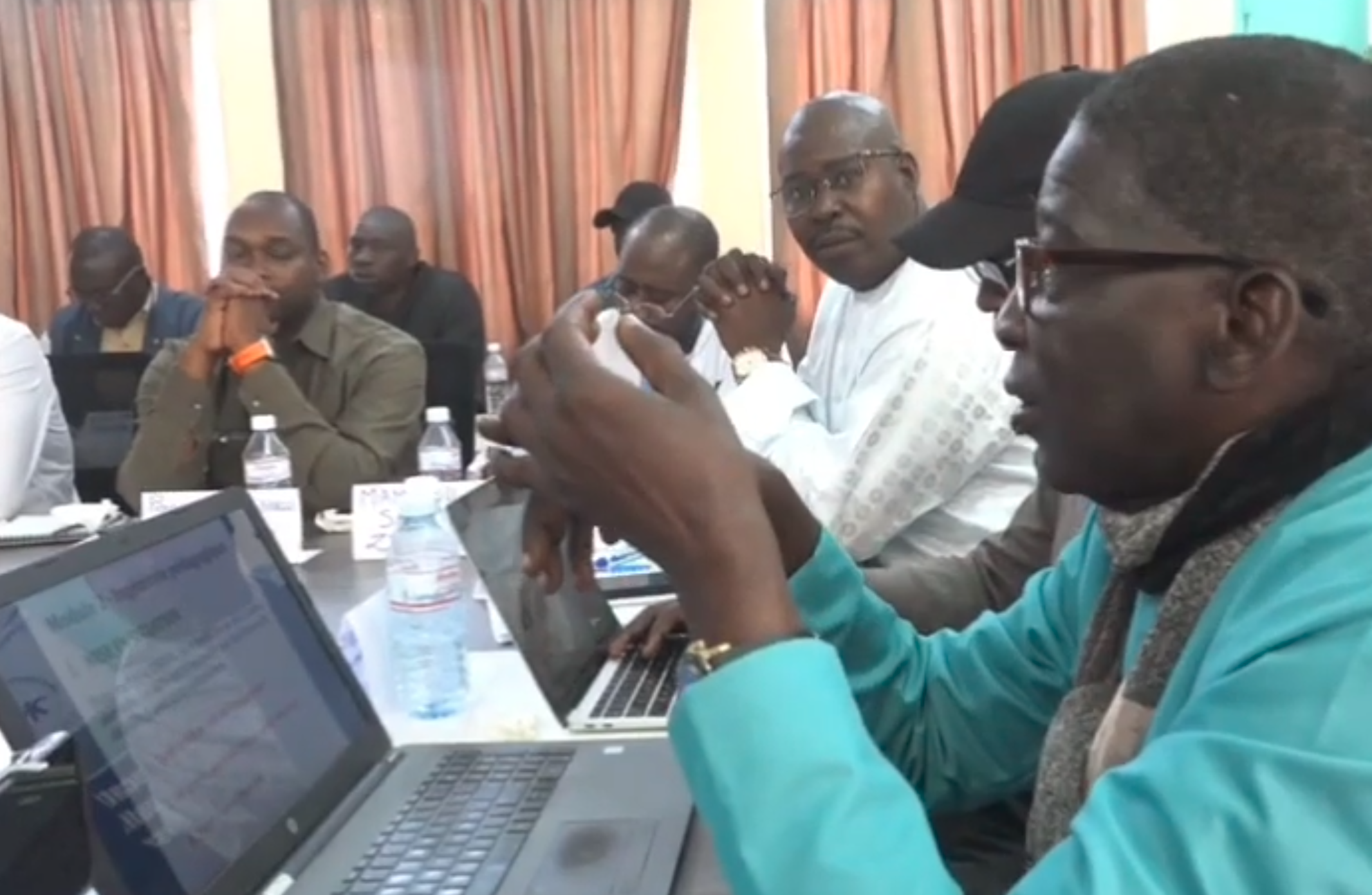 CNDES : un projet pilote pour bâtir la génération digitale