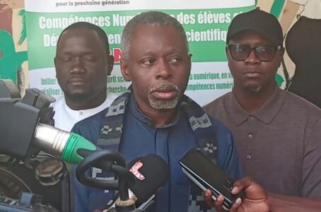 CNDES : un projet pilote de la COSYDEP pour bâtir la génération digitale à l’école