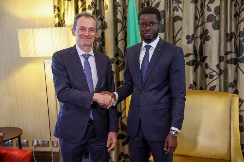 Sénégal–Espagne : Dakar accélère ses partenariats stratégiques entre santé, aviation et technologies