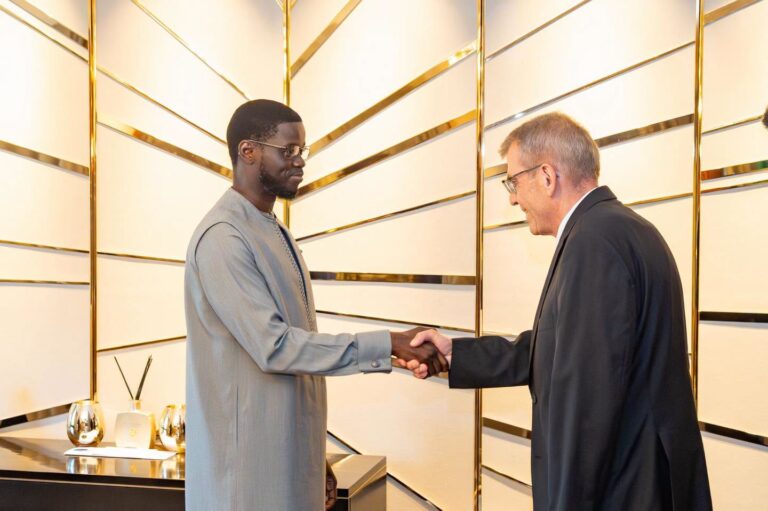 Le Sénégal et GAUFF Engineering explorent de nouvelles voies de collaboration pour l’électrification des zones rurales, l’agriculture et l’assainissement.