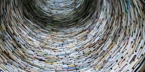 Décapitaliser le savoir scientifique et le rendre accessible à tous : des solutions existent