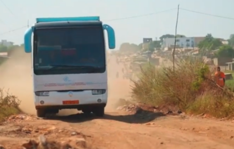 Le Blobus : quand un ancien bus connecte les villages les plus reculés du Bénin