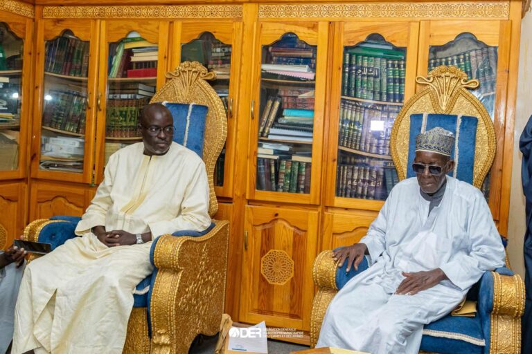 Visite à Tivaouane et Médina Baye : le Dr Abdoulaye Niane réaffirme l’engagement de la DER/FJ aux côtés des foyers religieux